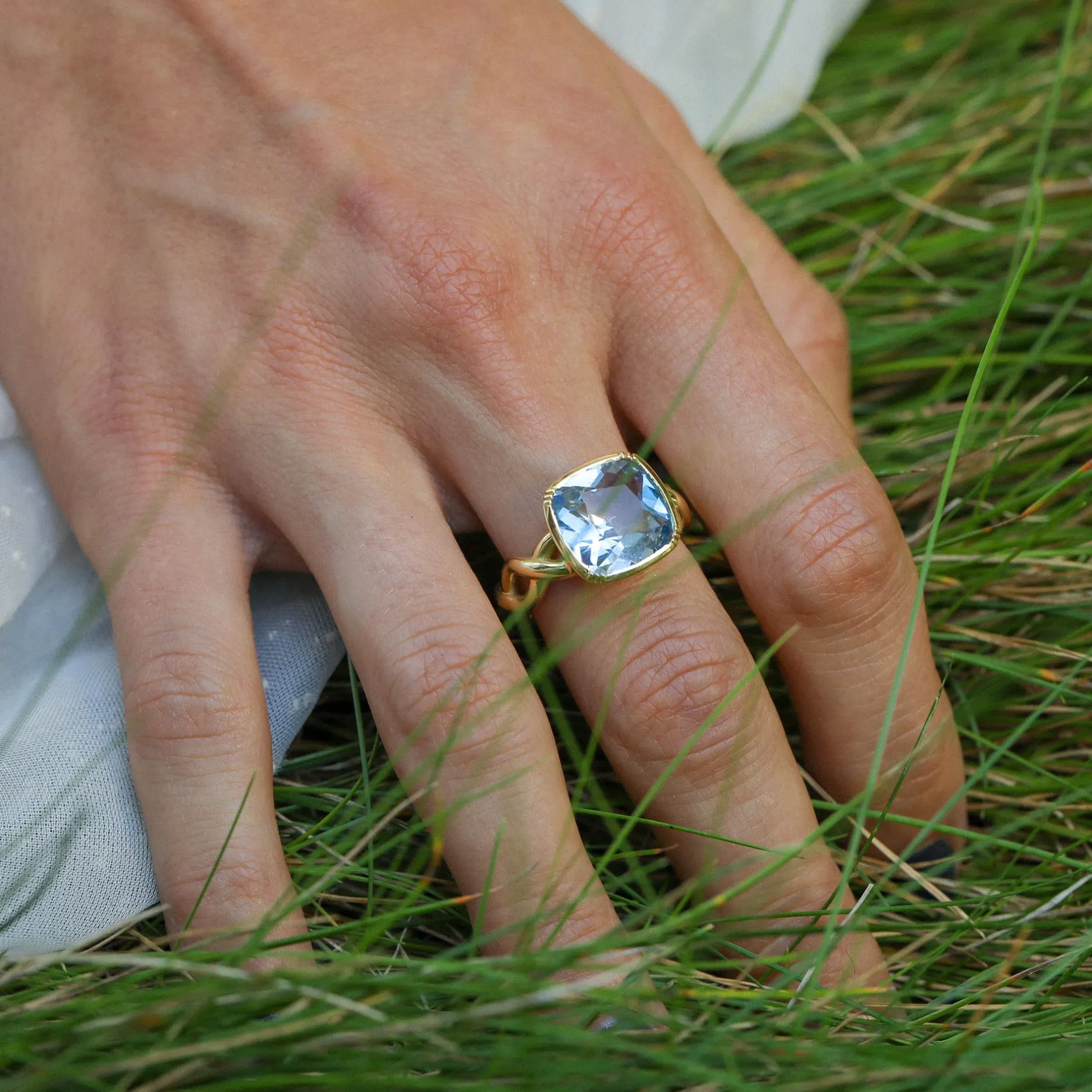 AQUAMARINE TWIST RING^Brooke Gregson Store