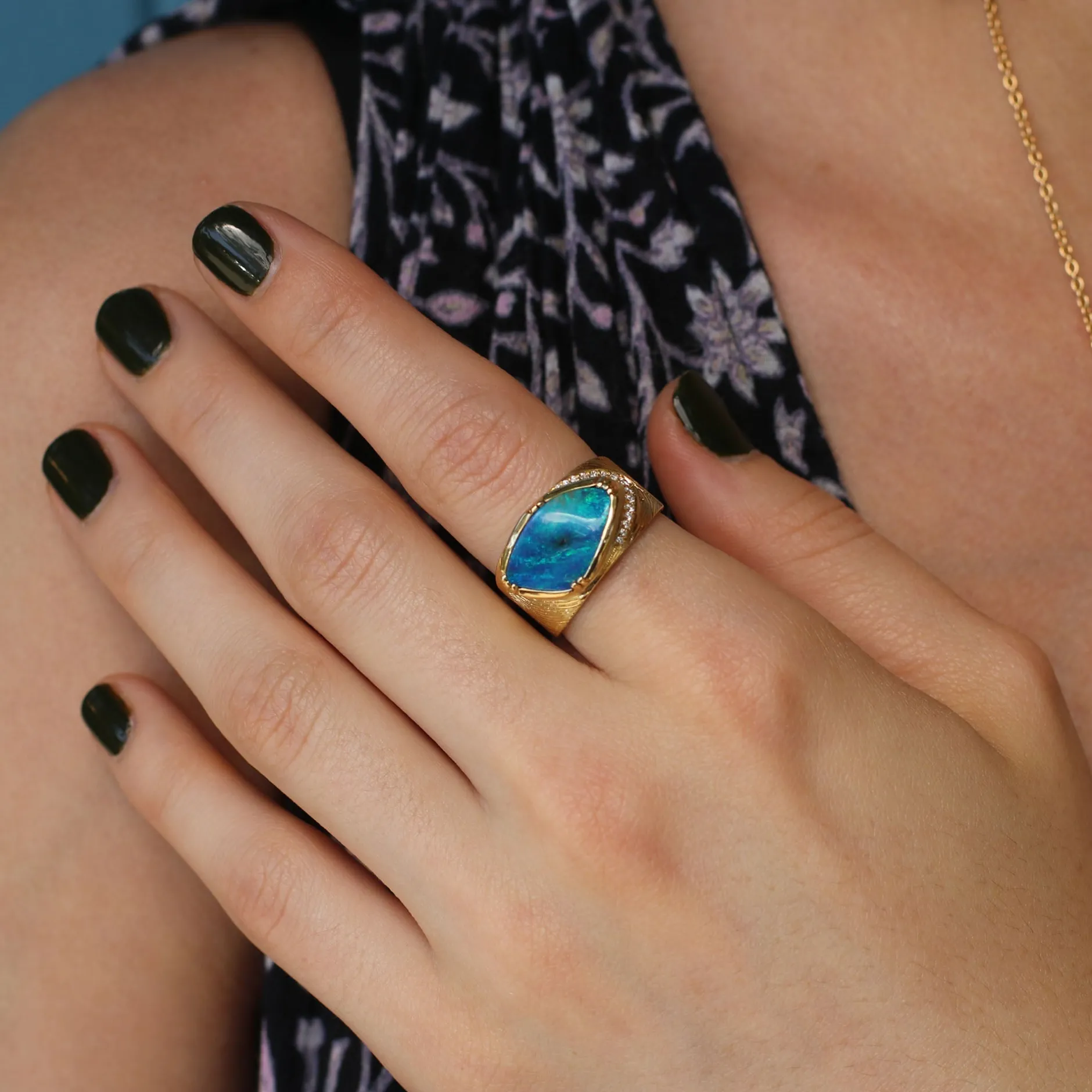 OPAL ELLIPSE ENGRAVED RING^Brooke Gregson Sale