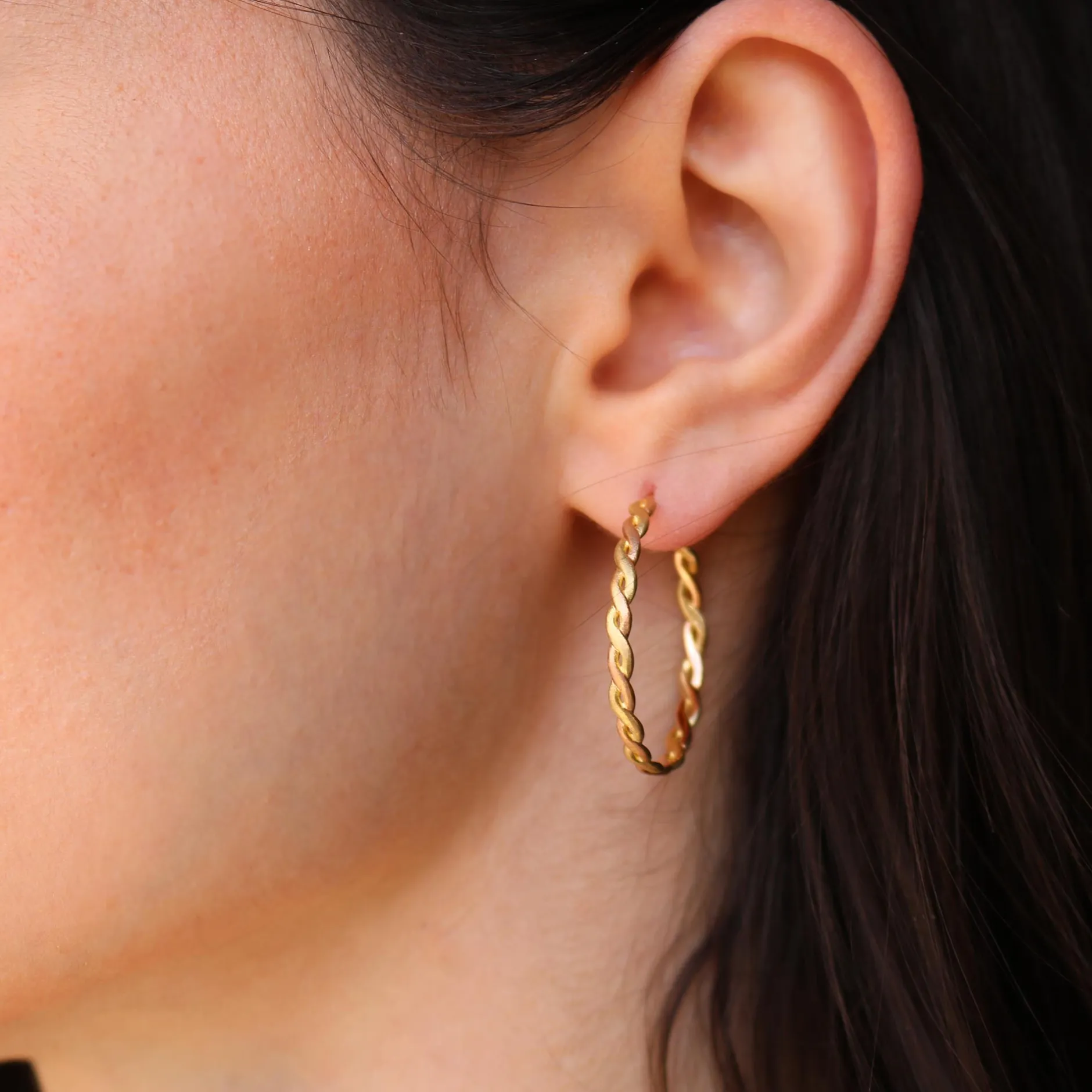 TWIST HOOP EARRINGS^Brooke Gregson Fashion