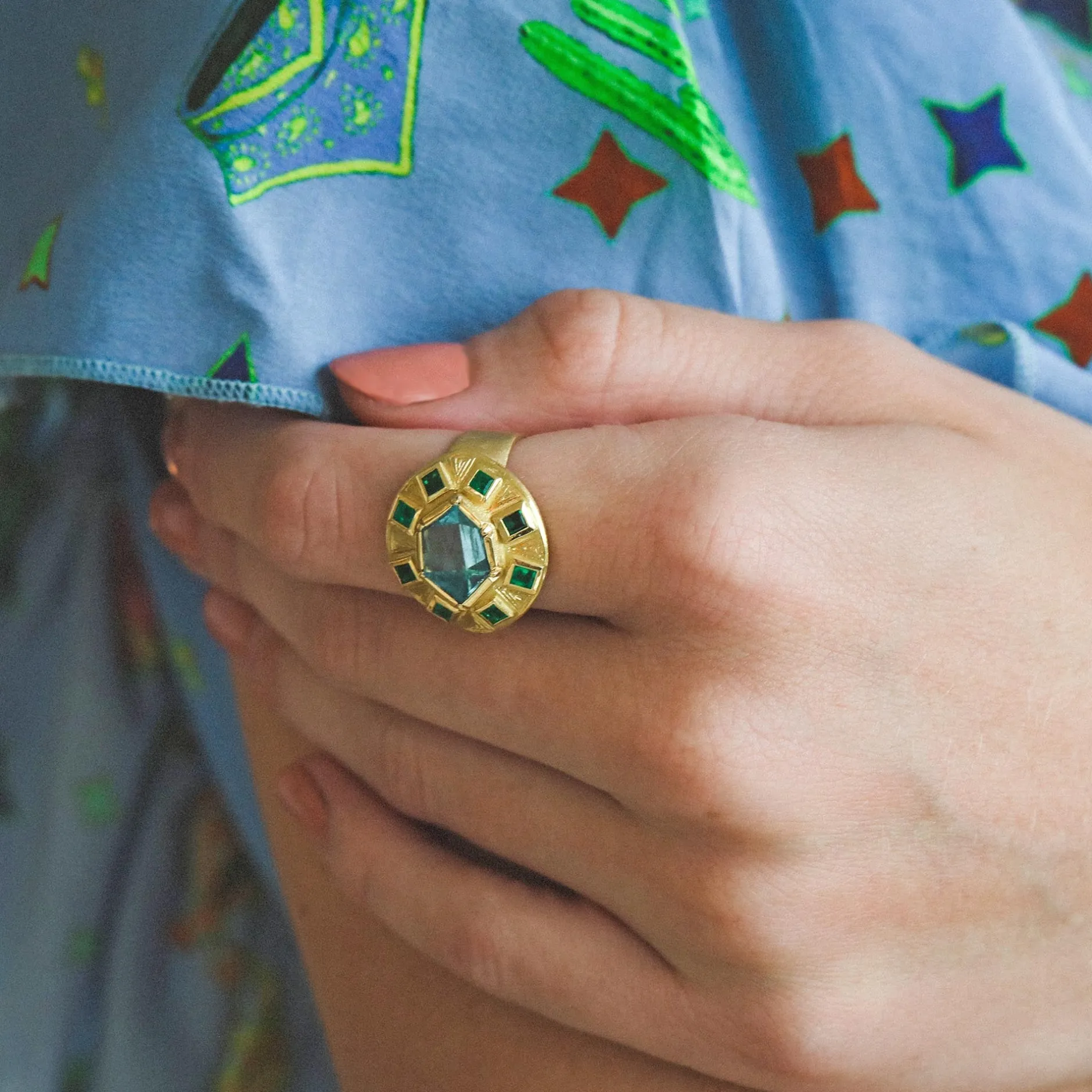 UTOPIA ENGRAVED AQUAMARINE EMERALD RING^Brooke Gregson Outlet